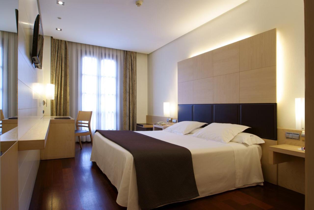 Hotel Mozart Valladolid Eksteriør bilde