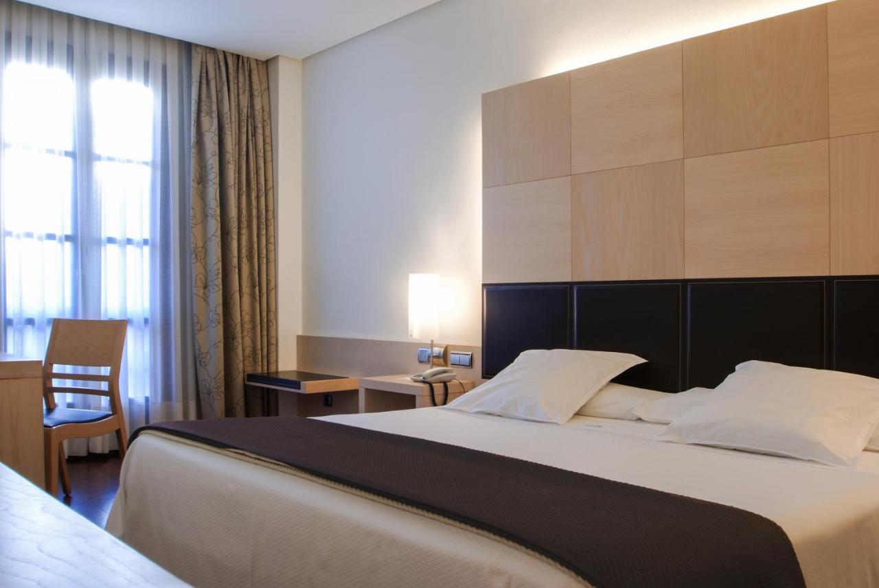 Hotel Mozart Valladolid Eksteriør bilde