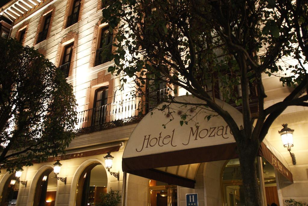 Hotel Mozart Valladolid Eksteriør bilde